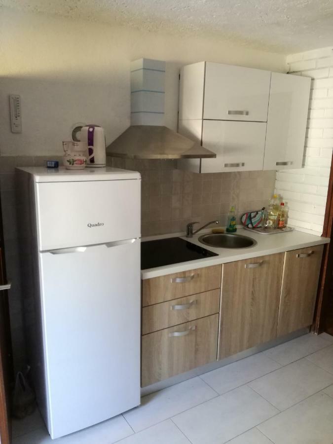 Lili Apartments, Sv Dunata 18 Kornić Exterior foto